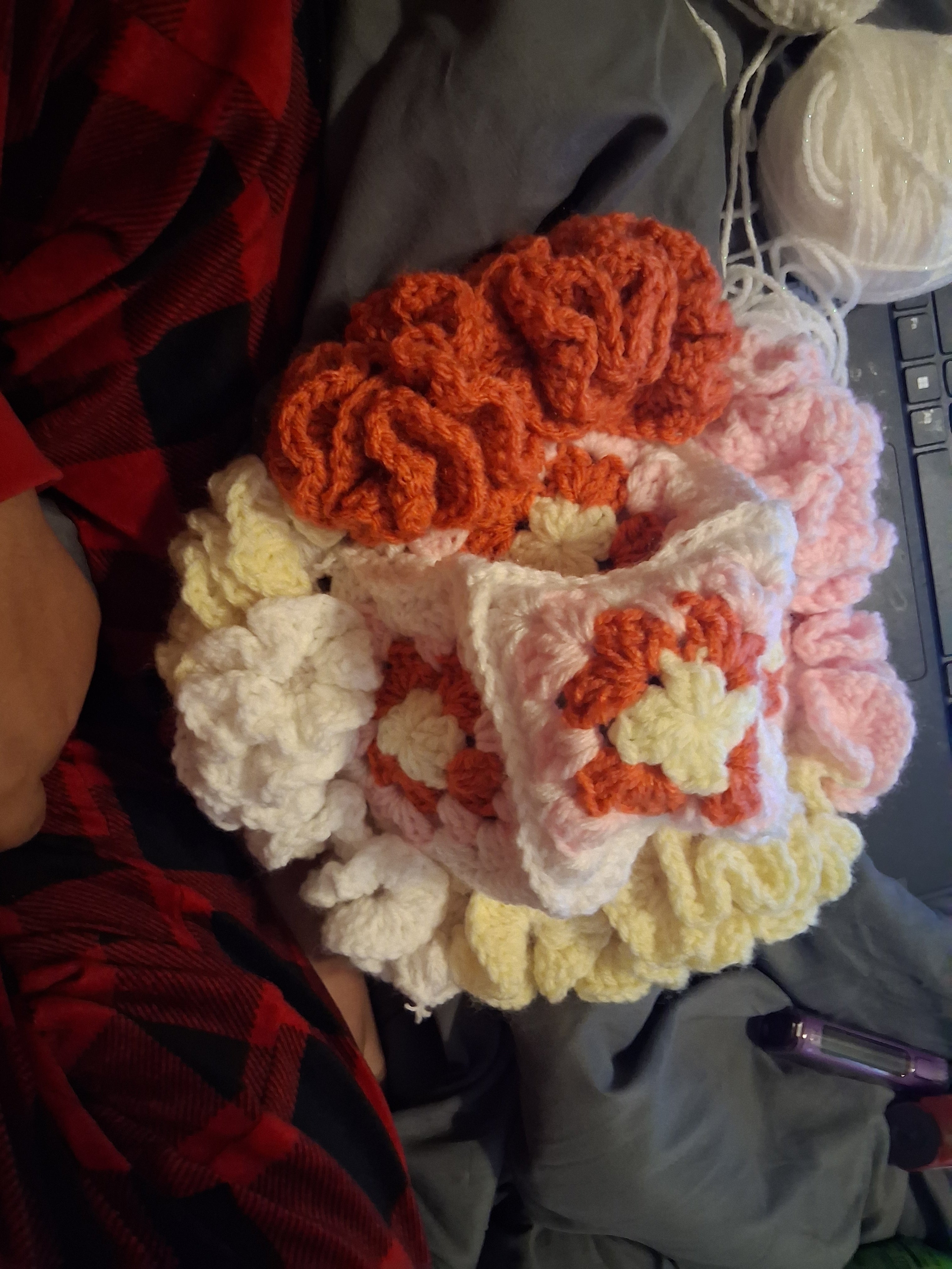 Granny squares baby ruffle hat 🤍🧡🩷💛